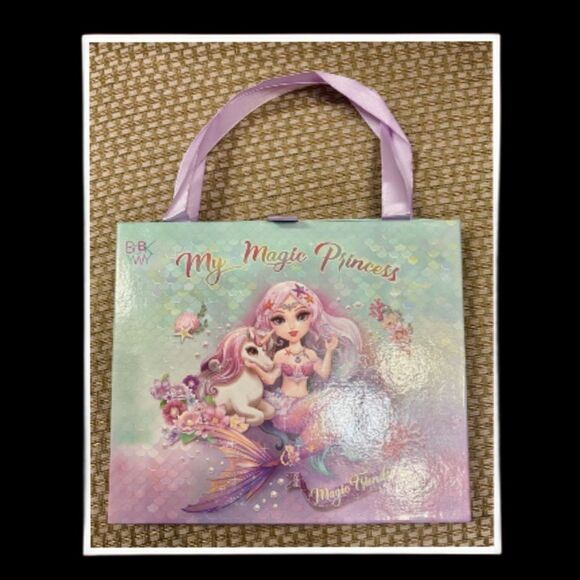 Pretend Play Gifts for Girls-Charm Bracelet Making Kit - New - Picture 1 of 2